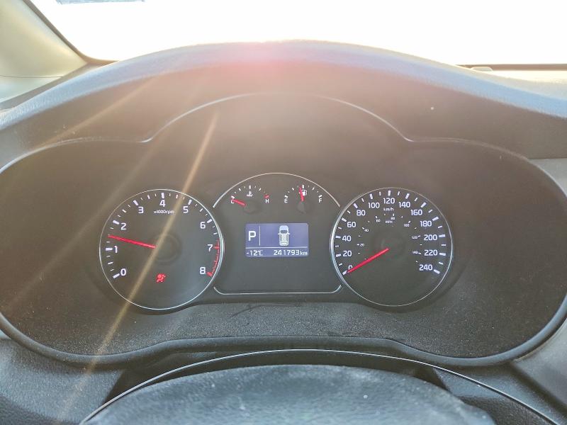 2014 Kia Rondo VIN KNAHT8A32E7047799 COPART salvage auction — REAR END, Other, sold $200 on 2026-07-21 (photo 9)