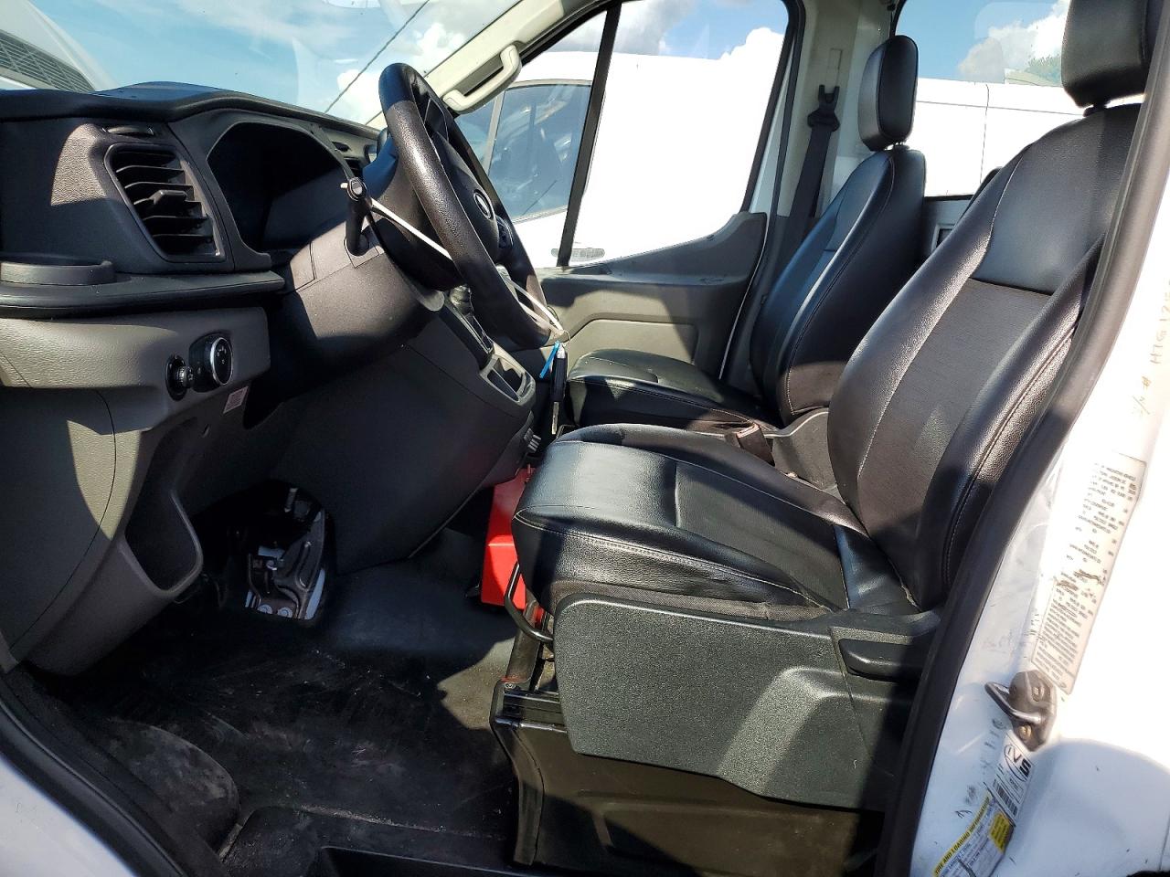 2020 Ford Transit VIN 1FDBW5Z86LKB24923 COPART salvage auction — Normal Wear, FL - CERTIFICATE OF TITLE (P), sold $7,500 on 2026-07-06 (photo 7)