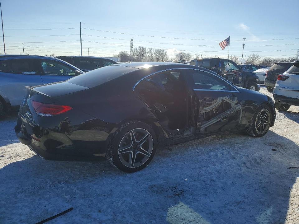 2021 Mercedes-benz VIN W1K2J5KB2MA089691 COPART salvage auction — SIDE, Salvage Title, sold $20,700 on 2026-07-10 (photo 3)