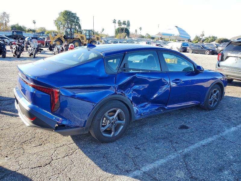2025 Kia K4 VIN 3KPFT4DE0SE055220 COPART salvage auction — SIDE, Salvage Title, sold $5,800 on 2026-07-10 (photo 3)