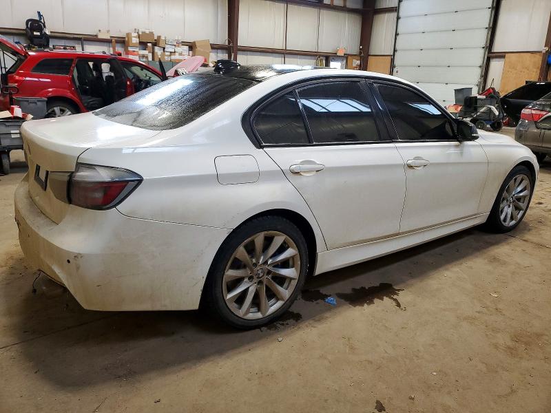 2013 BMW 3er VIN WBA3B9C54DF585863 COPART salvage auction — REAR END, Salvage Title, sold $2,050 on 2026-07-09 (photo 3)