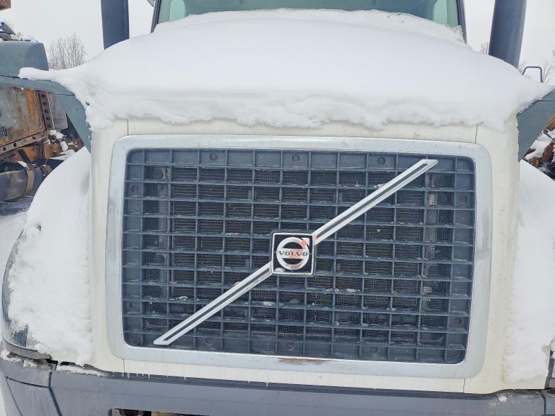 2018 Volvo VIN 4V4N39TGXJN892471 COPART salvage auction — NORMAL WEAR, In - Dealer Only Clean Title, sold $10,000 on 2026-07-10 (photo 7)