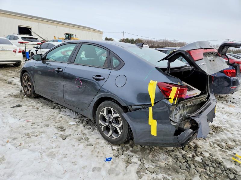 2021 Kia Forte VIN 3KPF24AD7ME305232 COPART salvage auction — REAR END, Salvage Title, sold $225 on 2026-09-04 (photo 2)