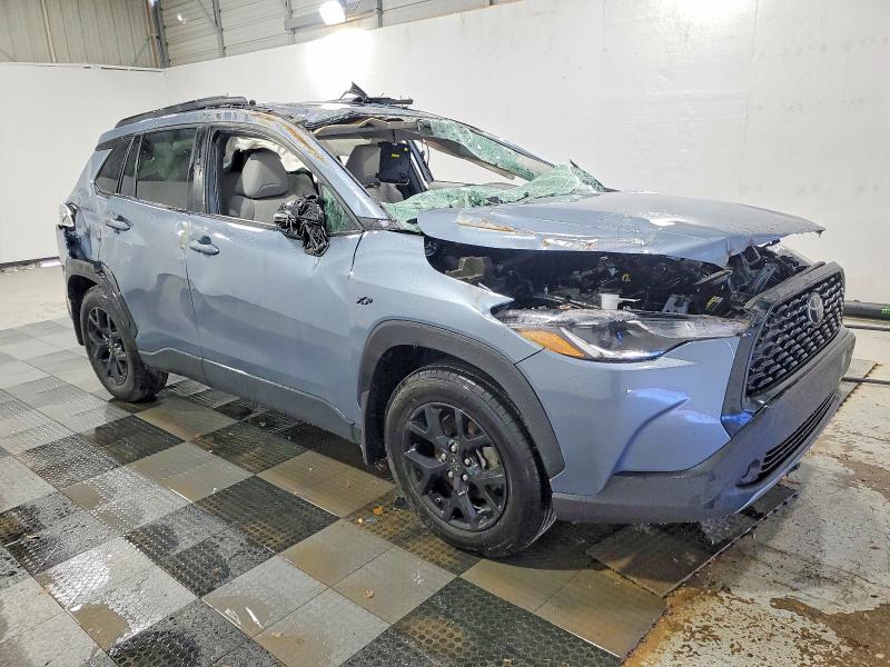 2024 Toyota Corolla cross VIN 7MUBAAAG5RV112686 COPART salvage auction — ROLLOVER, Nc - Salvage Certificate Of Title, sold $2,800 on 2026-07-06 (photo 4)