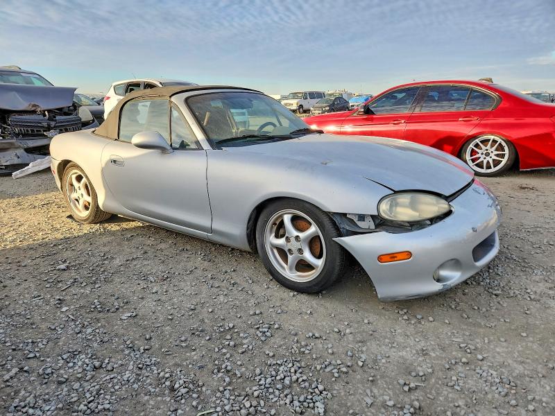 2001 Mazda Mx-5 VIN JM1NB353010206246 COPART salvage auction — FRONT END, Ca - Dis/Dlr/Exp Only Clean Title, sold $1,200 on 2026-07-10 (photo 4)