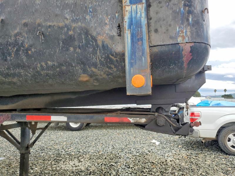 1981 Cherokee by forest r VIN 1C91EFE2XB1095015 COPART salvage auction — MINOR DENT/SCRATCHES, CA - DIS/DLR/EXP ONLY CLEAN TITLE, sold $1,500 on 2026-07-30 (photo 5)