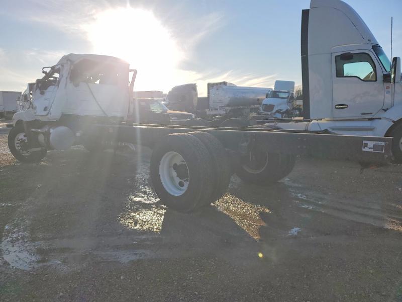 2026 Mack Md VIN 1M2MDBAA5TS019382 COPART salvage auction — ALL OVER, TX - NONREPAIRABLE TITLE, sold $5,000 on 2026-07-09 (photo 3)