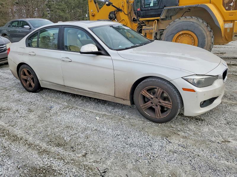 2014 BMW 3 series VIN WBA3A5G52ENP33263 COPART salvage auction — MINOR DENT/SCRATCHES, Ga - Certificate Of Title, sold $2,450 on 2026-08-26 (photo 4)
