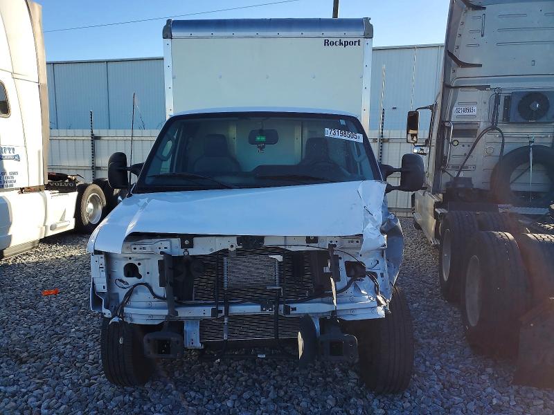 2023 Ford Econoline VIN 1FDWE3FK4PDD25724 COPART salvage auction — FRONT END, Fl - Cert Of Title Slvg Rebuildable, sold $7,700 on 2026-07-30 (photo 5)