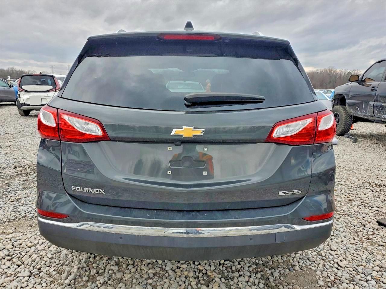 2018 Chevrolet Equinox VIN 2GNAXMEV0J6302528 COPART salvage auction — Front End, Sc - Salvage Title, sold $2,950 on 2026-07-09 (photo 6)