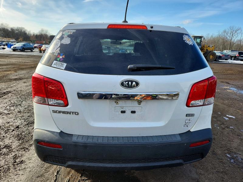 2013 Kia Sorento VIN 5XYKT3A17DG324118 COPART salvage auction — MINOR DENT/SCRATCHES, Ct - Cert Of Title-Parts Only Salva, sold $500 on 2026-07-28 (photo 6)