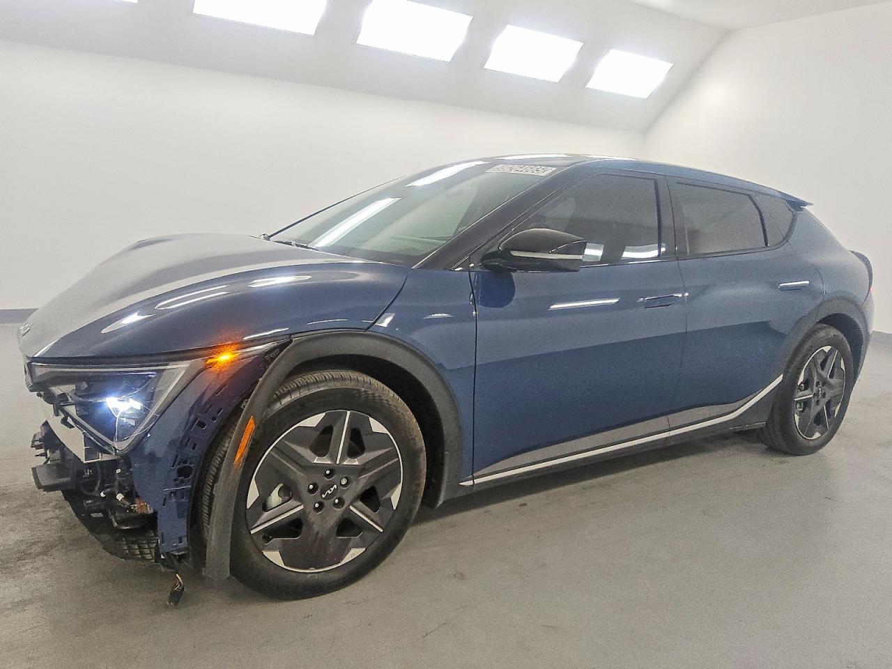 2025 Kia EV6 VIN 5XYC34JA3SG006231 — COPART salvage auction photo