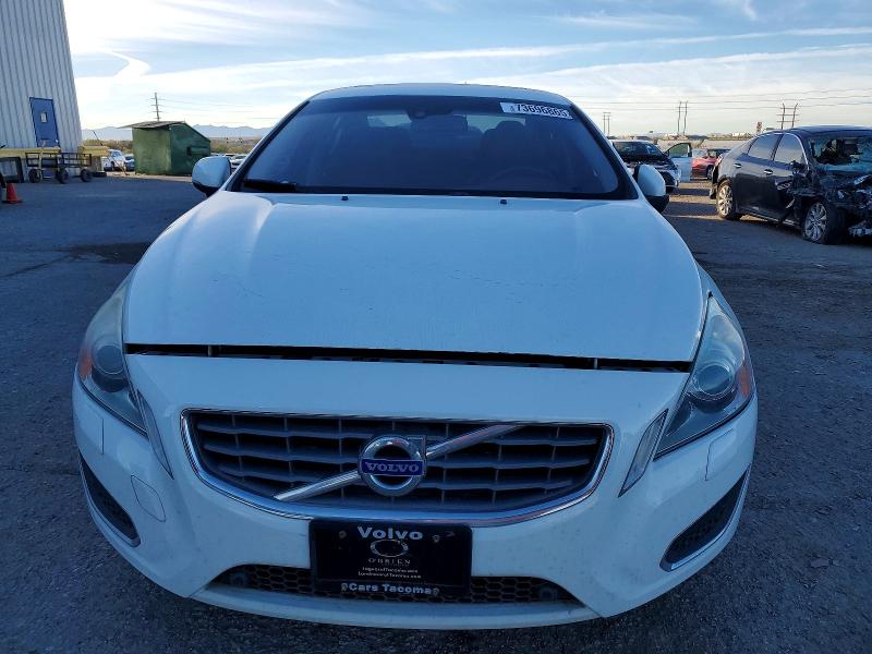 2013 Volvo S60 VIN YV1612FHXD2188630 COPART salvage auction — NORMAL WEAR, Salvage Title, sold $175 on 2026-07-24 (photo 5)