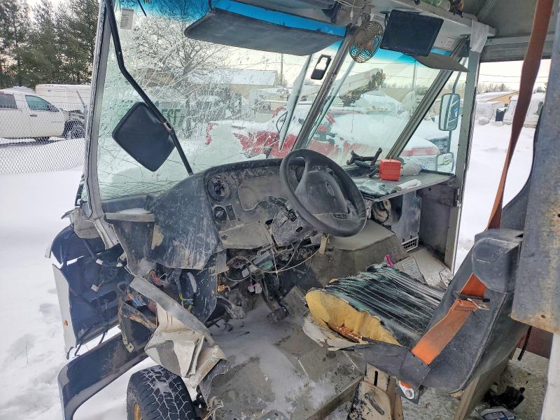 2019 Ford E-450 VIN 1FC3E4K66KDC43587 COPART salvage auction — FRONT END, Mi - Dealer Only Clean Title, sold $3,050 on 2026-07-08 (photo 8)