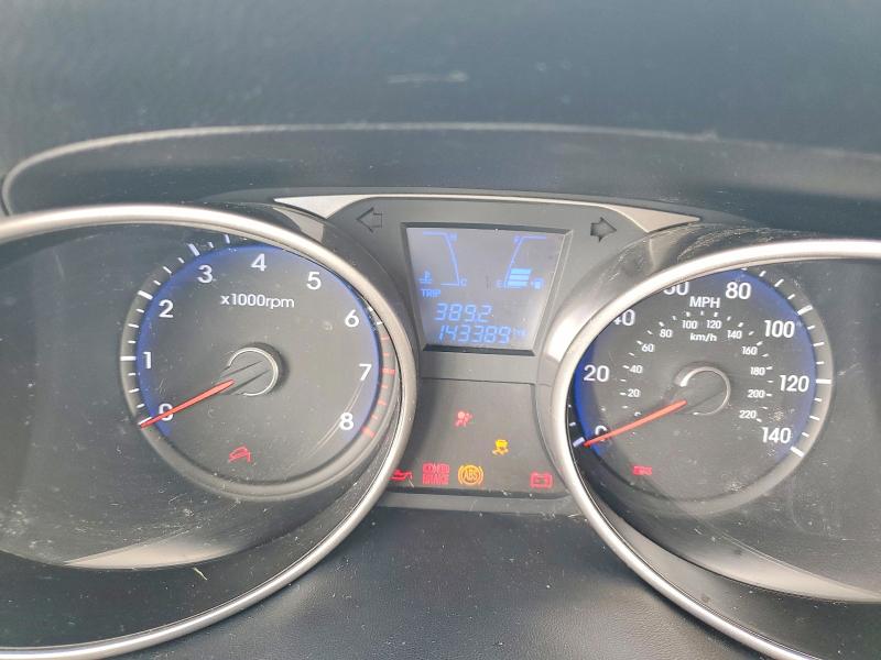 2010 Hyundai Tuson VIN KM8JU3AC0AU016028 COPART salvage auction — MINOR DENT/SCRATCHES, Ca - Salvage Acquisition Billofsale, sold $1,300 on 2026-07-31 (photo 9)