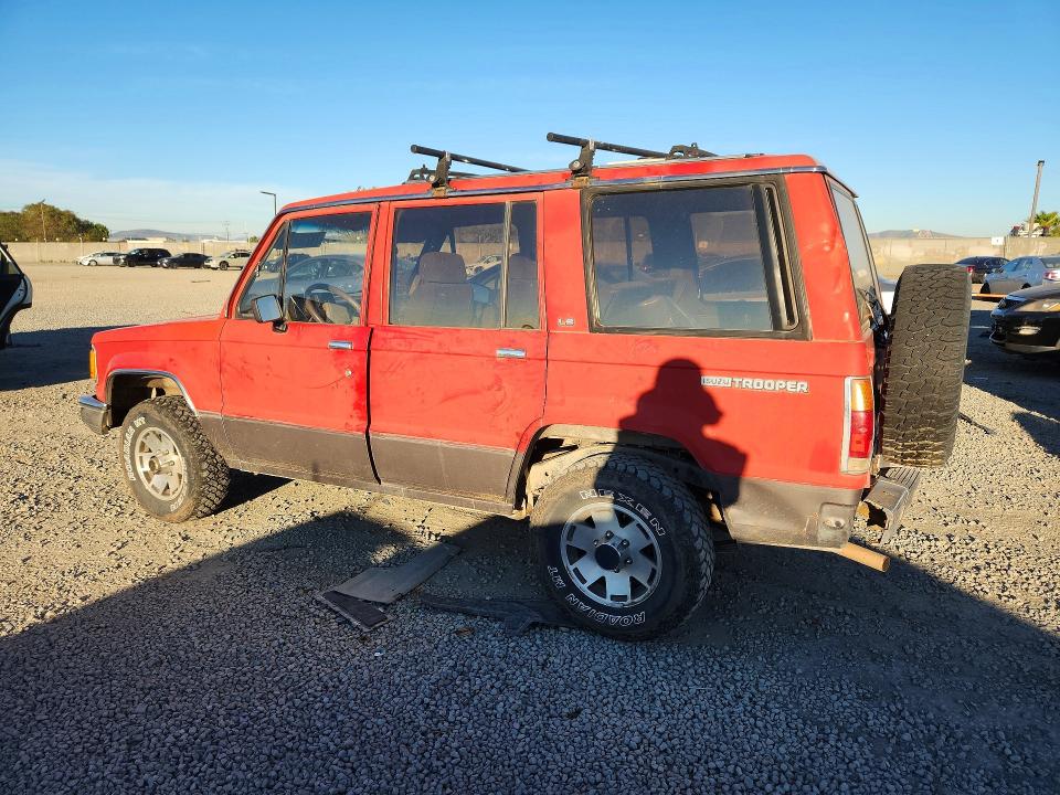 1989 Isuzu Trooper VIN JACCH58E0K7912896 COPART salvage auction — MINOR DENT/SCRATCHES, Wa - Vehicle Cert Of Ownership-Titl, sold $175 on 2026-07-24 (photo 2)