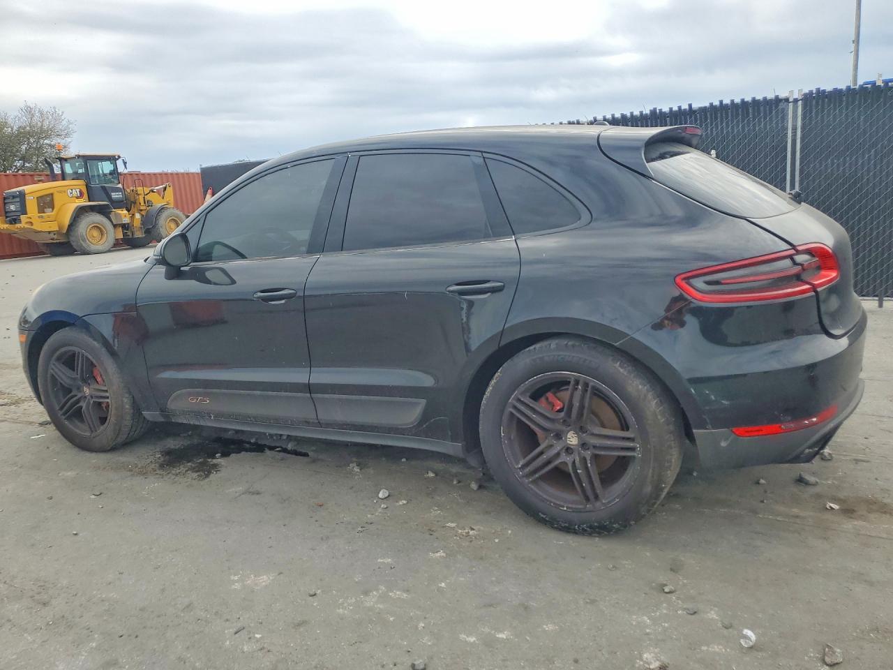 2016 Porsche Macan VIN WP1AB2A50GLB50282 COPART salvage auction — Minor Dent/Scratches, IN - CERTIFICATE OF TITLE (P), sold $1,150 on 2026-06-30 (photo 2)