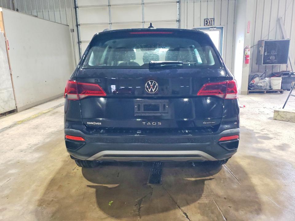 2024 Volkswagen Taos VIN 3VV8X7B27RM122095 COPART salvage auction — SIDE, Salvage Title, sold $6,200 on 2026-07-20 (photo 6)