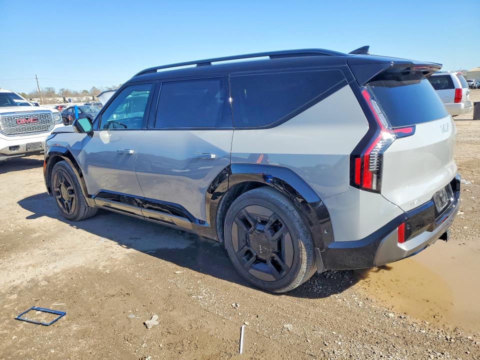 2026 Kia Ev9 VIN 5XYAEFS57TG013912 COPART salvage auction — FRONT END, Tx - Certificate Of Title, sold $20,000 on 2026-07-16 (photo 2)