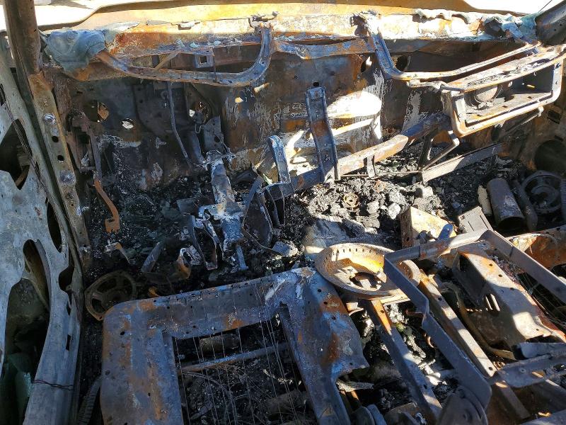 2007 Chevrolet Silverado VIN 1GCJK39D67E158426 COPART salvage auction — BURN, Fl - Cert Of Destruct-No Vin Plate, sold $200 on 2026-07-31 (photo 8)