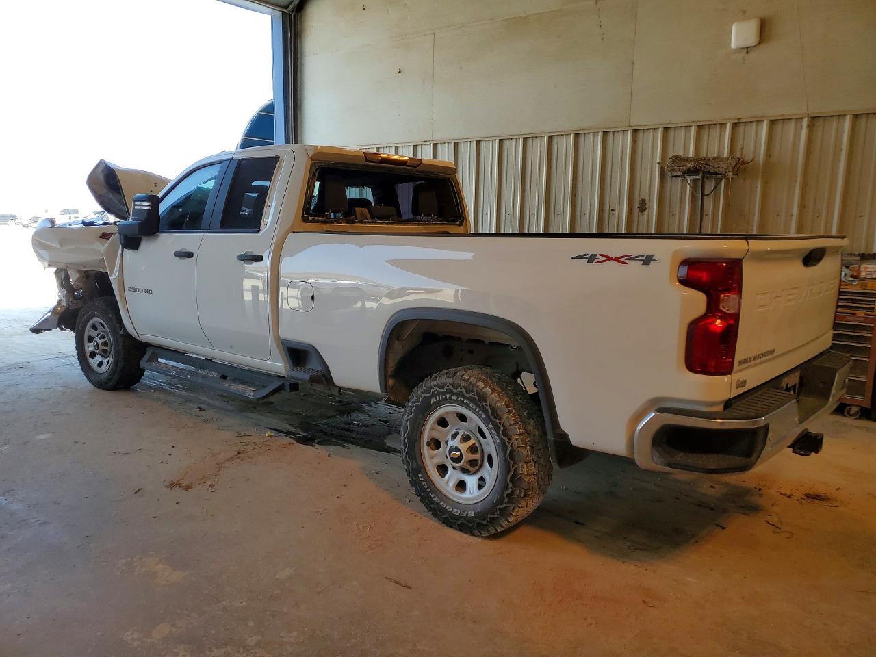 2023 Chevrolet Silverado 2500 VIN 1GC2YLE70PF251729 COPART salvage auction — Front End, TX - CERTIFICATE OF TITLE, sold $5,500 on 2026-07-06 (photo 2)