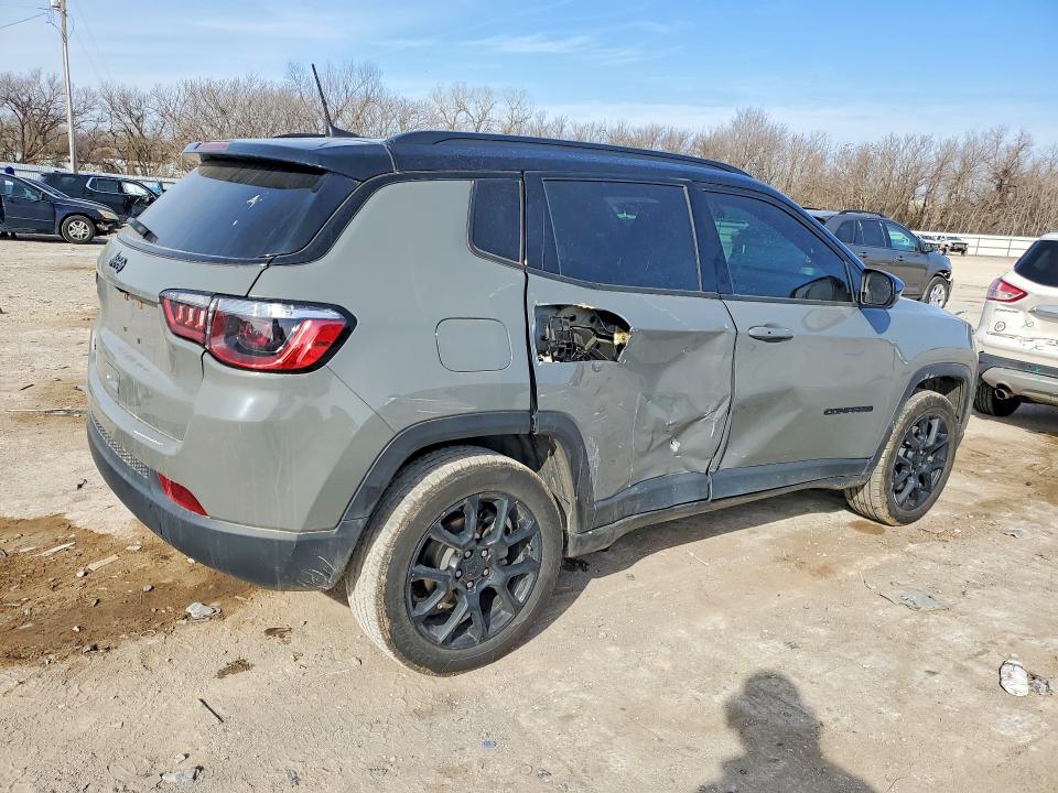 2023 Jeep Compass VIN 3C4NJDBN5PT571094 COPART salvage auction — SIDE, Salvage Title, sold $7,000 on 2026-07-21 (photo 3)