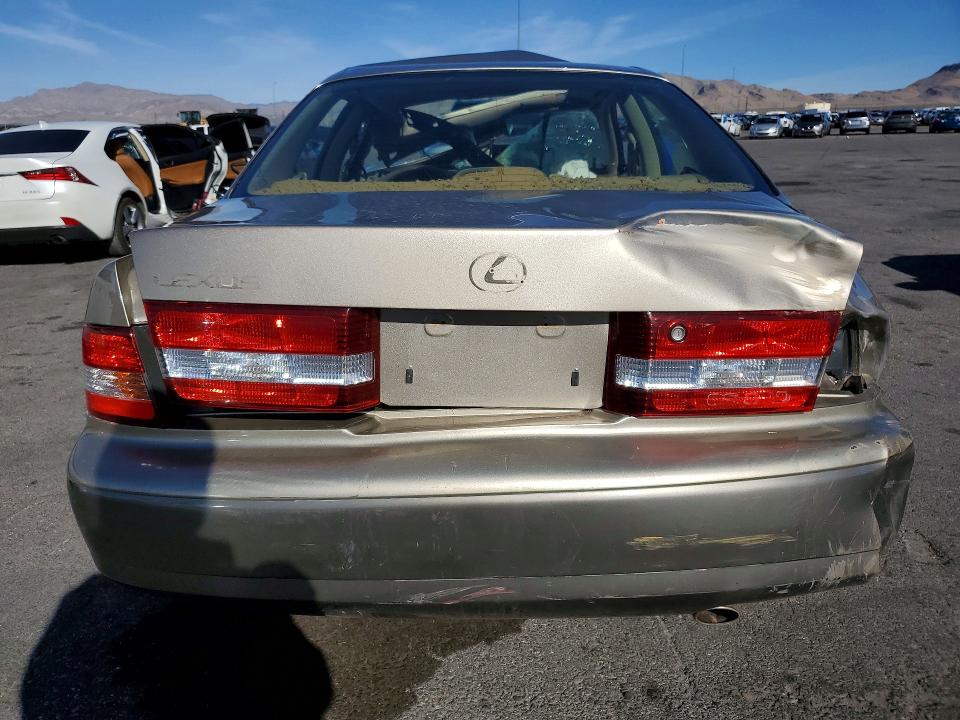 2000 Lexus ES VIN JT8BF28GXY0265071 COPART salvage auction — ROLLOVER, Nv - Salvage Title, sold $125 on 2026-07-15 (photo 6)