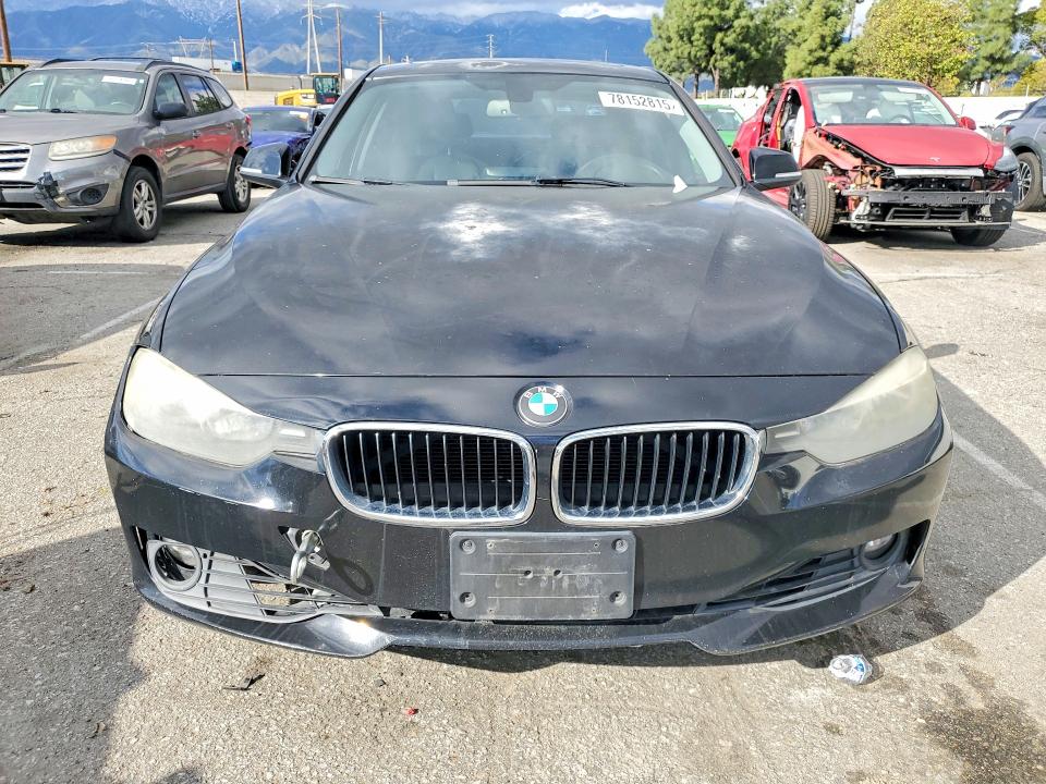 2014 BMW 3er VIN WBA3C1C57EK114202 COPART salvage auction — NORMAL WEAR, Ca - Dis/Dlr/Exp Only Clean Title, sold $800 on 2026-07-21 (photo 5)