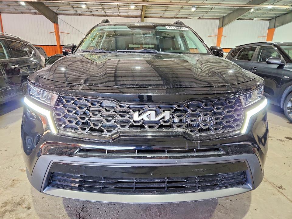 2022 Kia Sorento VIN 5XYRGDLF1NG113080 COPART salvage auction — SIDE, Salvage Title, sold $8,200 on 2026-07-21 (photo 5)