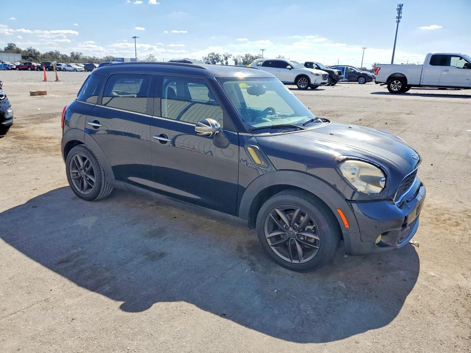 2011 Mini Cooper VIN WMWZC3C59BWL78385 COPART salvage auction — FRONT END, FL - CERT OF TITLE SLVG REBUILDABLE, sold $525 on 2026-07-22 (photo 4)