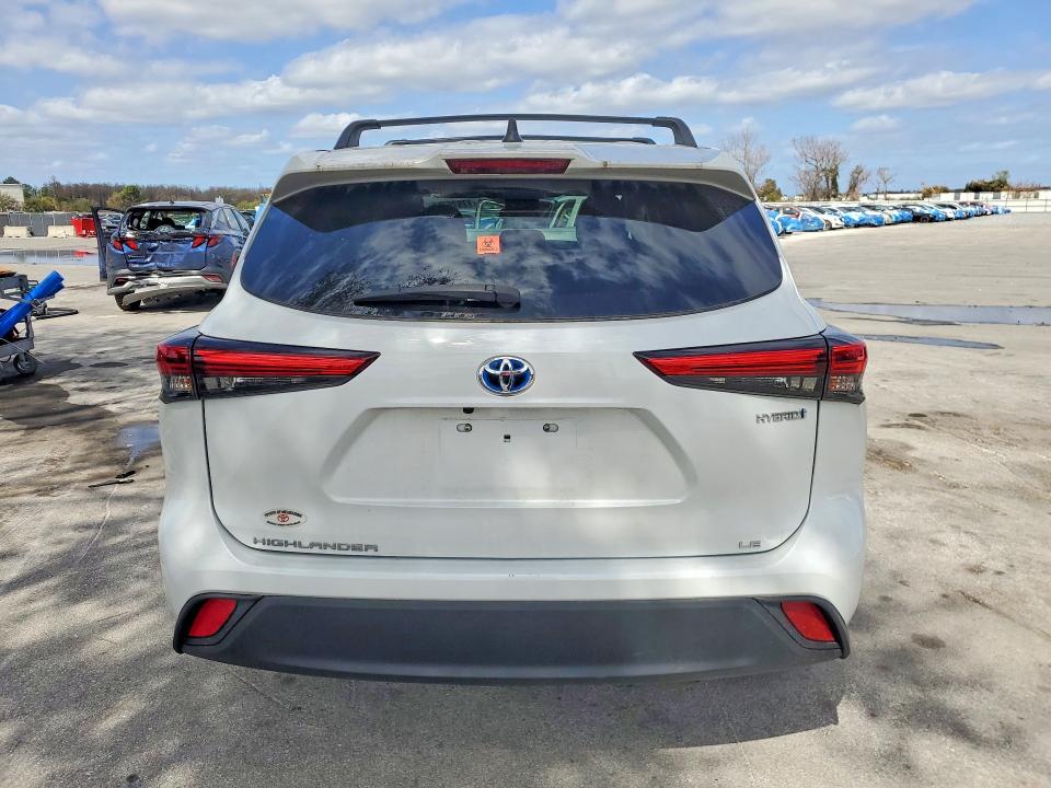 2022 Toyota Highlander hybrid VIN 5TDZARAH2NS510562 COPART salvage auction — FRONT END, FL - CERTIFICATE OF DESTRUCTION, sold $11,600 on 2026-07-16 (photo 6)