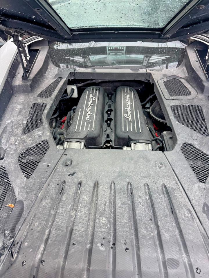 2015 Lamborghini Huracan VIN ZHWUC1ZF8FLA03249 COPART salvage auction — Normal Wear, IN - CERT OF TITLE - REBUILT VEHICL (P), sold $102,000 on 2026-03-23 (photo 7)
