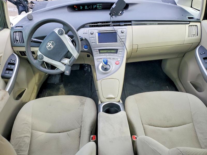 2015 Toyota Prius VIN JTDKN3DUXF0480842 COPART salvage auction — FRONT END, VA - CERT OF TITLE - SALVAGE, sold $200 on 2026-07-22 (photo 8)