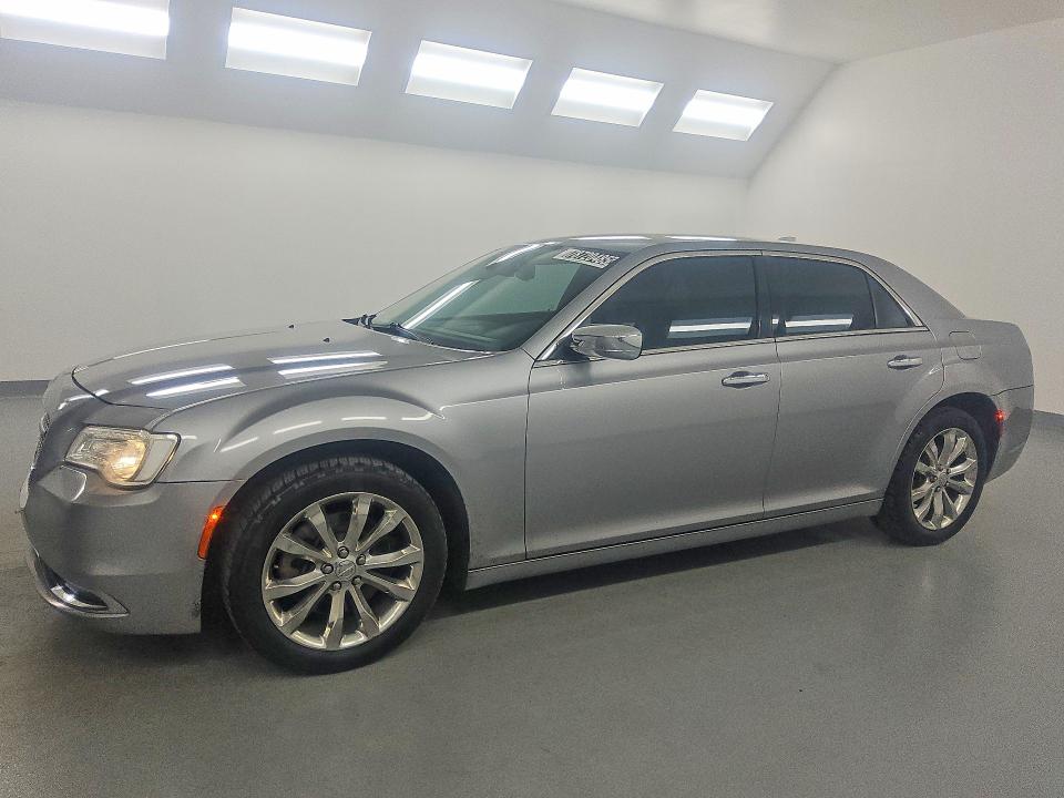 2018 Chrysler 300 VIN 2C3CCAKG7JH165386 COPART salvage auction — NORMAL WEAR, Ca - Dis/Dlr/Exp Only Clean Title, sold $9,300 on 2026-09-01 (photo 1)