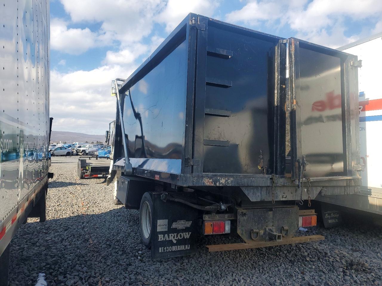 2024 Chevrolet 4500 VIN 54DCDW1D3RS205430 COPART salvage auction — Rollover, PA - CERTIFICATE OF SALVAGE, sold $5,100 on 2026-05-07 (photo 3)