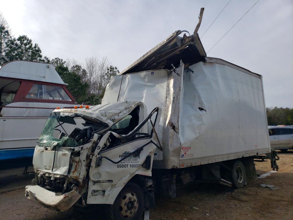 2011 Isuzu Npr VIN JALC4W160B7001777 COPART salvage auction — ROLLOVER, Va - Cert Of Title - Salvage, sold $300 on 2026-07-20 (photo 1)
