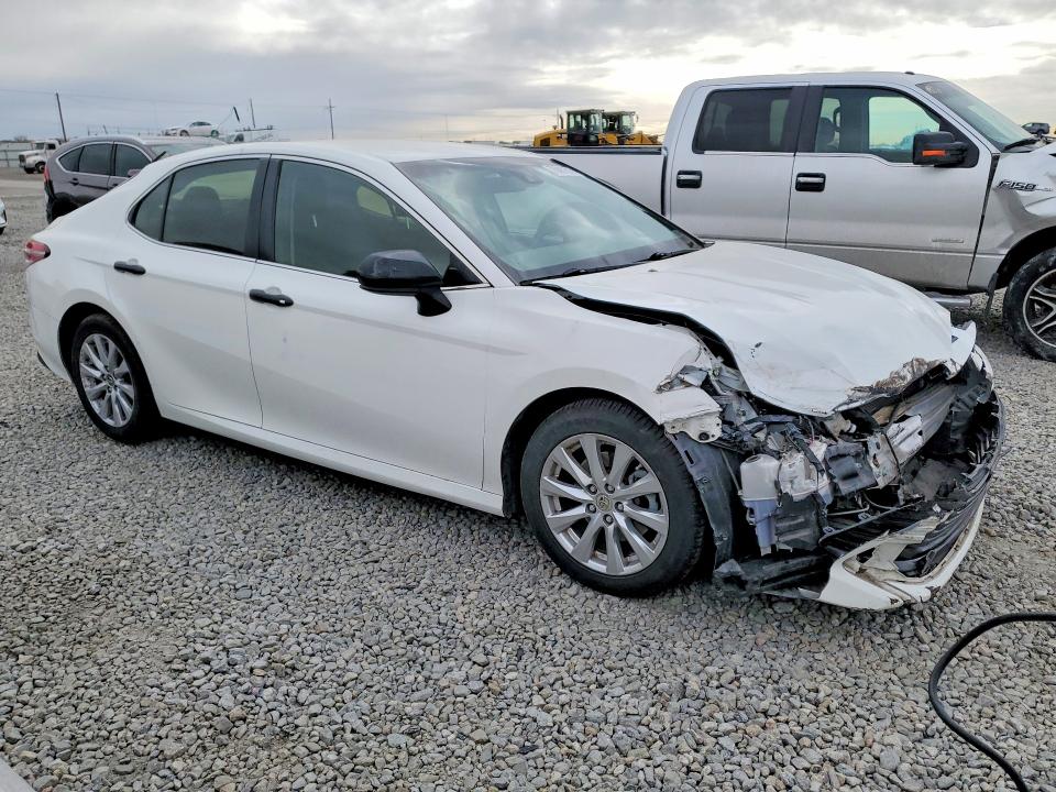 2018 Toyota Camry VIN JTNB11HK0J3052550 COPART salvage auction — FRONT END, CO - PUBLIC - SALVAGE TITLE, sold $3,100 on 2026-07-28 (photo 4)