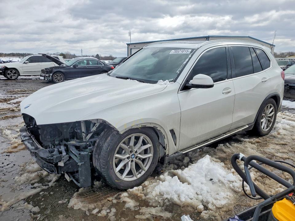 2021 BMW X5 VIN 5UXCR6C01M9E97564 COPART salvage auction — FRONT END, Md - Cert Of Salvage > 75% Damage, sold $225 on 2026-07-31 (photo 1)