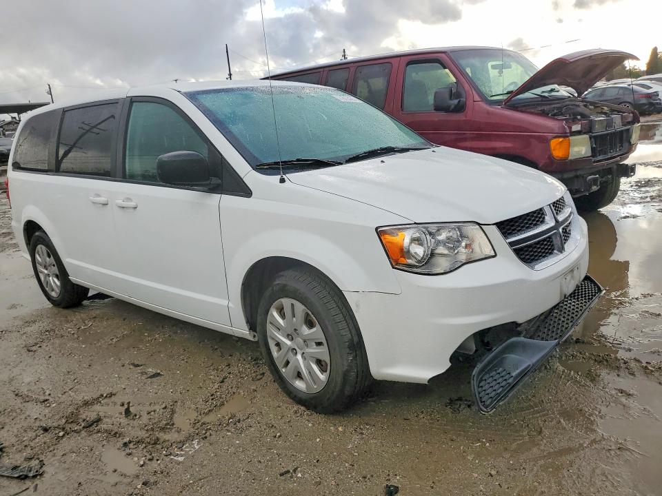 2018 Dodge Grand caravan VIN 2C4RDGBG5JR137957 COPART salvage auction — FRONT END, Ca - Salvage Certificate, sold $950 on 2026-07-09 (photo 4)