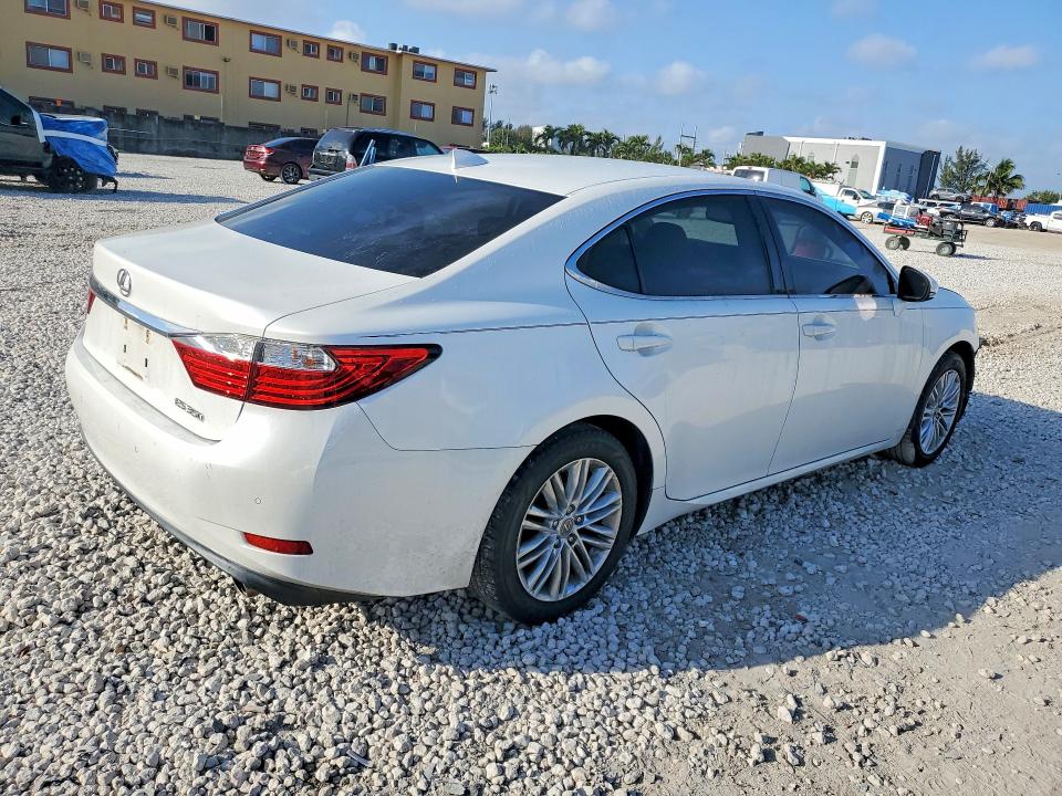 2015 Lexus Es 350 VIN JTHBK1GG4F2183247 COPART salvage auction — FRONT END, FL - CERT OF TITLE SLVG REBUILDABLE, sold $2,800 on 2026-07-17 (photo 3)