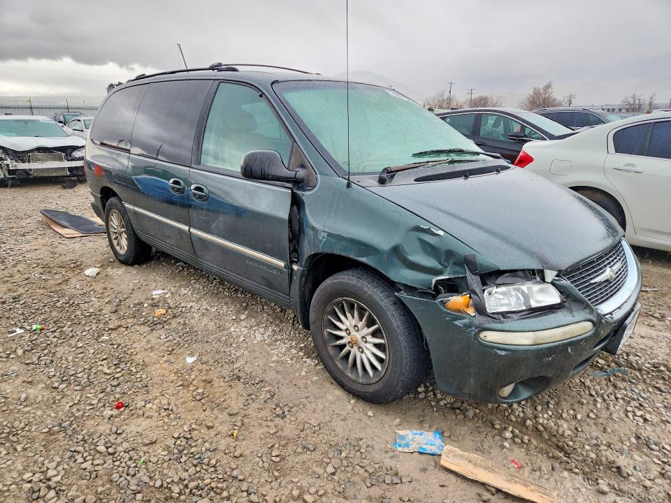 2000 Chrysler Town & country VIN 1C4GT54L9YB620188 COPART salvage auction — SIDE, Tx - Salvage Vehicle Title, sold $150 on 2026-07-07 (photo 4)