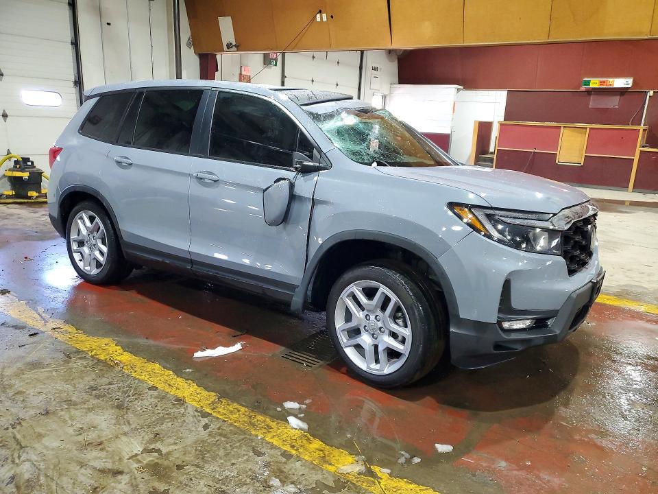 2024 Honda Passport VIN 5FNYF8H58RB023802 COPART salvage auction — ROOF, Ny - Mv-907A Salvage Certificate, sold $3,650 on 2026-07-02 (photo 4)