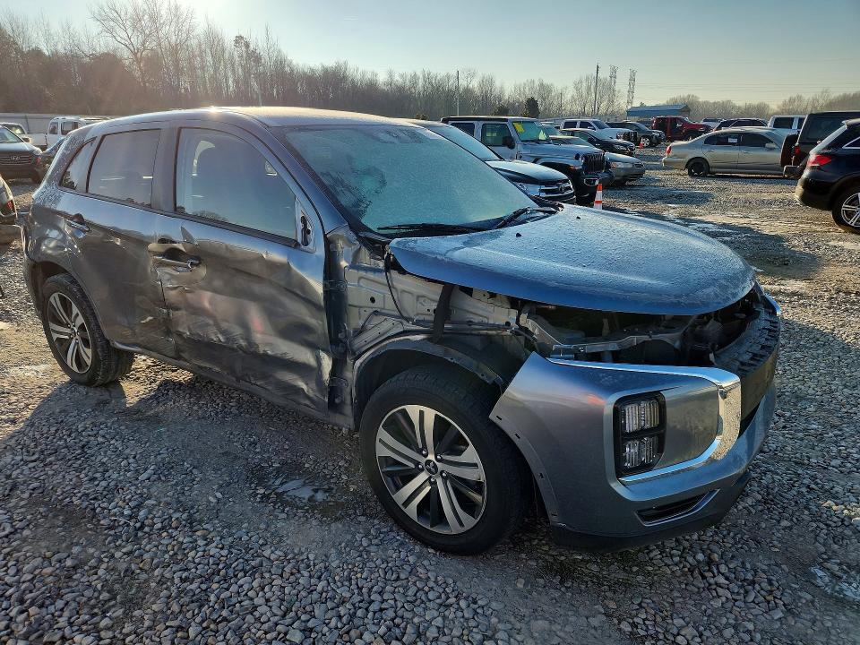 2021 Mitsubishi Outlander VIN JA4APVAU3MU015678 COPART salvage auction — SIDE, Id - Salvage Certificate Of Title, sold $1,450 on 2026-07-09 (photo 4)