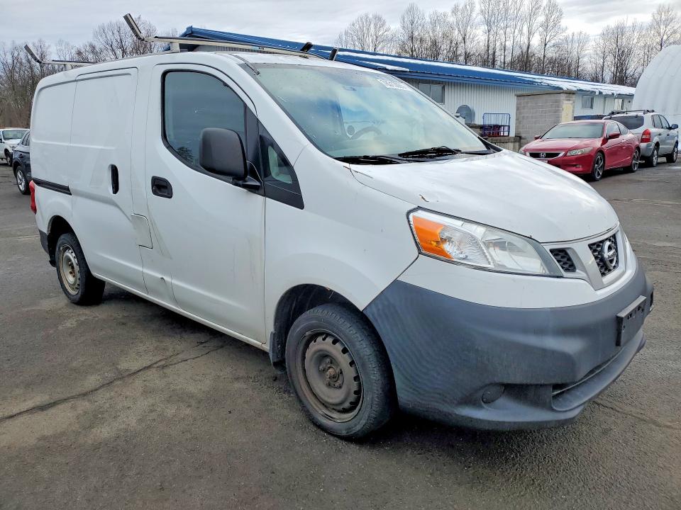 2015 Nissan Nv200 VIN 3N6CM0KN7FK721747 COPART salvage auction — MINOR DENT/SCRATCHES, Ma - Certificate Of Title, sold $1,850 on 2026-07-31 (photo 4)