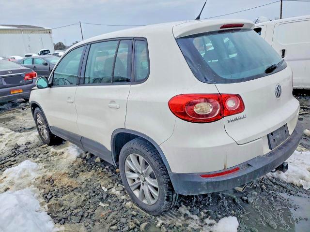 2009 Volkswagen Tiguan VIN WVGCV75N79W517653 COPART salvage auction — FRONT END, Id - Salvage Certificate Of Title, sold $425 on 2026-07-06 (photo 2)