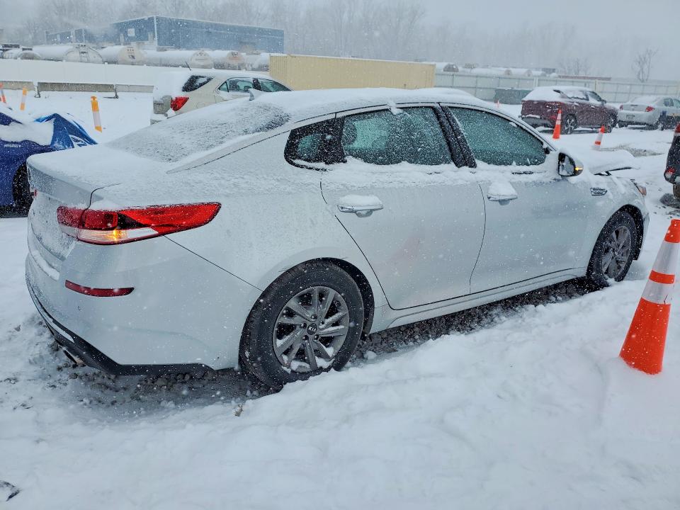 2020 Kia Optima VIN 5XXGT4L34LG425288 COPART salvage auction — FRONT END, Salvage Title, sold $900 on 2026-07-14 (photo 3)