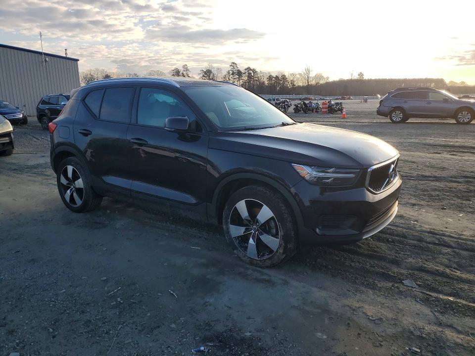 2020 Volvo Xc40 VIN YV4162UK9L2314262 COPART salvage auction — SIDE, Nc - Salvage Certificate Of Title, sold $4,450 on 2026-07-20 (photo 4)