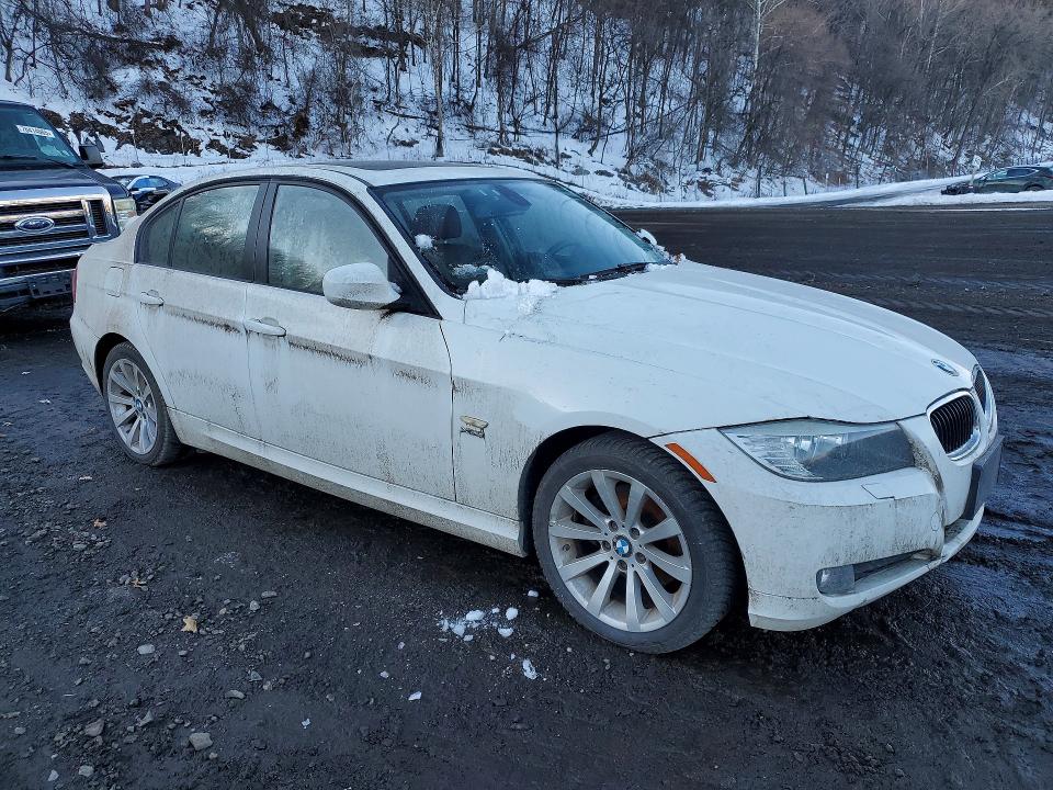 2011 BMW 3er VIN WBAPK5C57BA660429 COPART salvage auction — NORMAL WEAR, Ny - Certificate Of Title, sold $325 on 2026-07-28 (photo 4)
