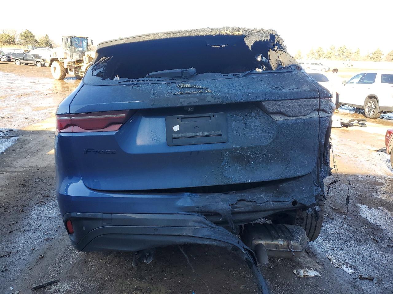 2021 Jaguar F-Pace VIN SADCJ2EX4MA668982 COPART salvage auction — Burn Engine, IL - JUNKING CERT OF A VEHICLE, sold $250 on 2026-07-07 (photo 6)