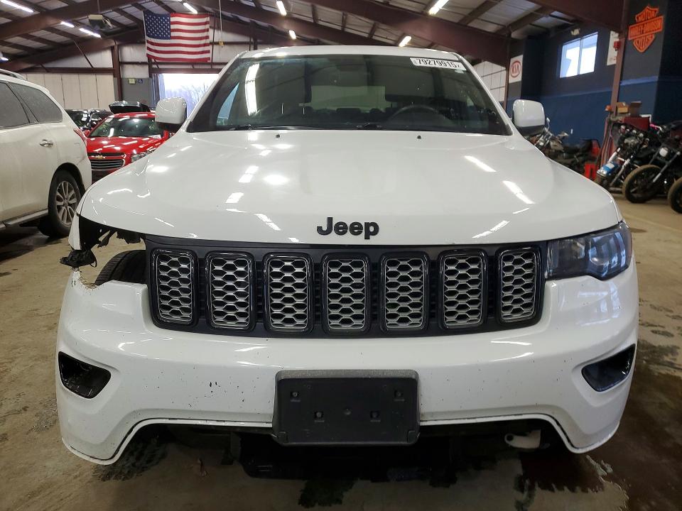 2018 Jeep Grand cherokee VIN 1C4RJFAG8JC305491 COPART salvage auction — FRONT END, In - Certificate Of Title, sold $4,950 on 2026-07-03 (photo 5)